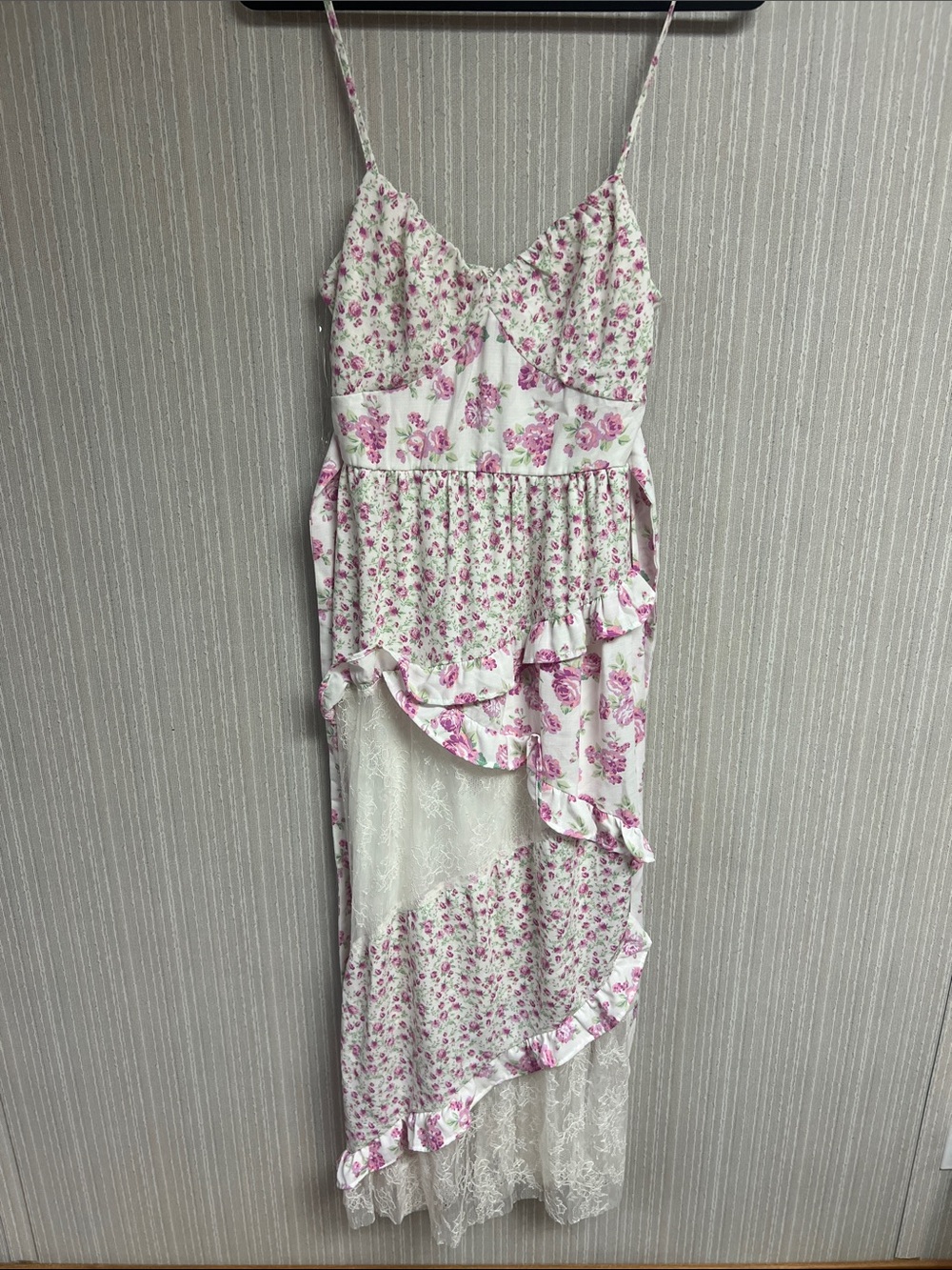 NWOT S Trixxi Los Angeles Pink and White Floral Maxi Dress